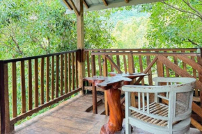De-Ranggon Home stay garden huts